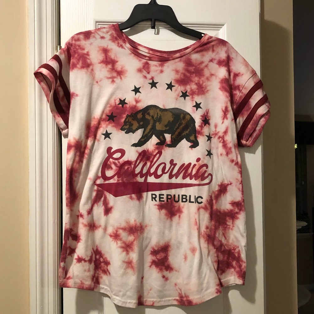 Cute tie dye flare tee!